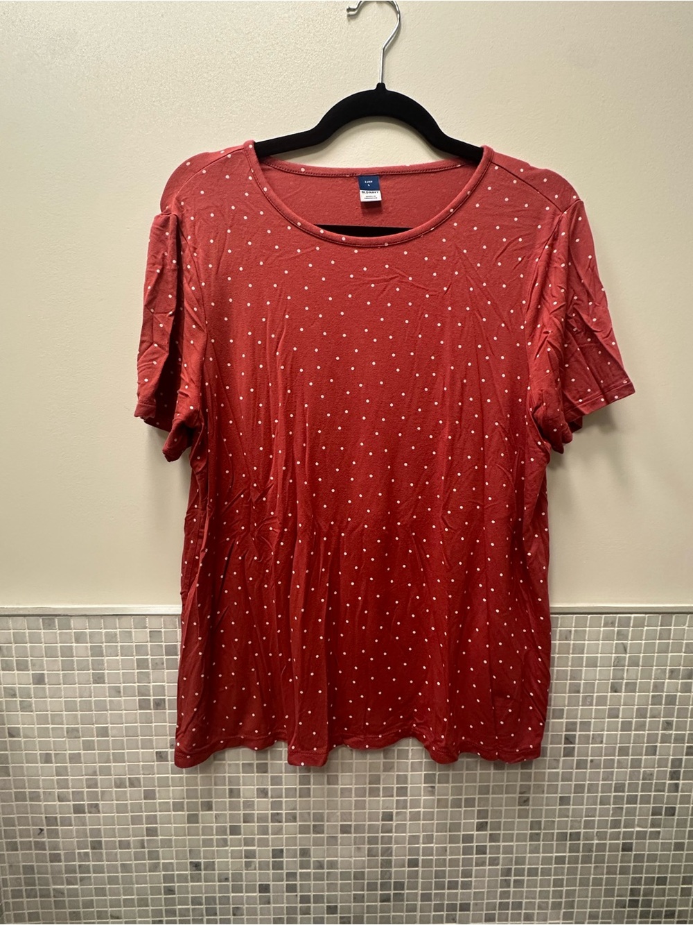 Old Navy Red & White Polka Dot T-Shirt Size L